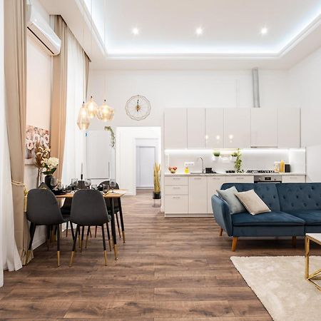 Blue Velvet Luxury Apartment Budapeste Exterior foto
